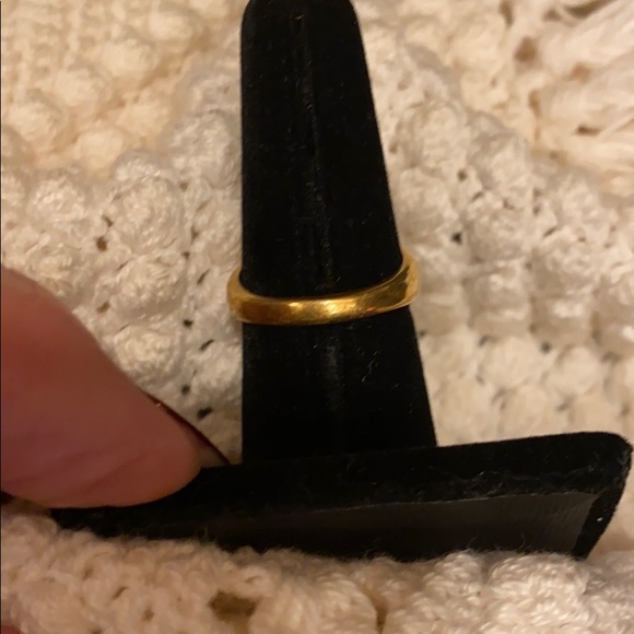 Gold and beige chunky enamel ring Vintage Size 6 1/2 EUC - Picture 3 of 8